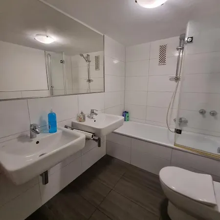 Appartement Monteurwohnung Business Ferienwohnung Grenze Dusseldorf 6 P